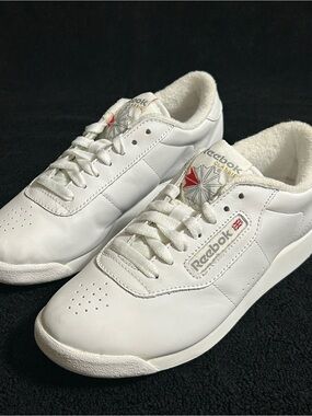 New Reebok Princess Womens Size 6.5 White Classic Sneakers 1475 Original Box